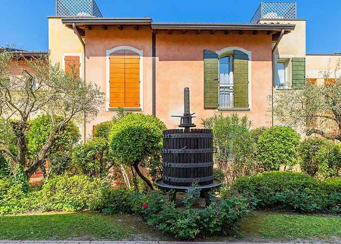 Apartament Borgo Del Torchio Manerba del Garda