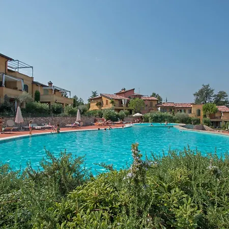 Borgo Del Torchio Apartment