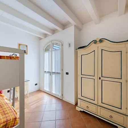 Apartment Borgo Del Torchio Manerba del Garda