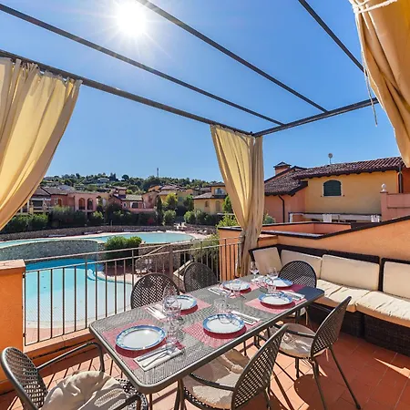 Apartment Borgo Del Torchio Manerba del Garda
